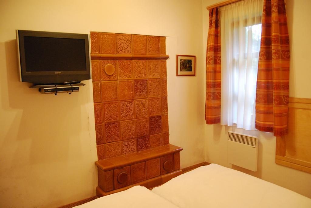 Boroka Apartmanhazak - Oereghaz Velem Room photo