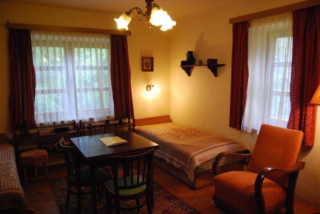 Boroka Apartmanhazak - Oereghaz Velem Room photo