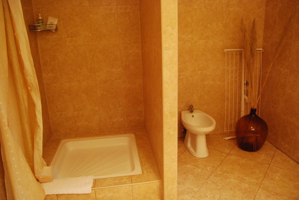 Boroka Apartmanhazak - Oereghaz Velem Room photo
